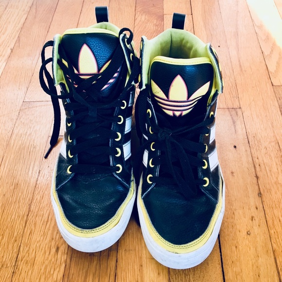 le adidas vecchia scuola alta al massimo poshmark le adidas vecchia scuola alta al massimo poshmark